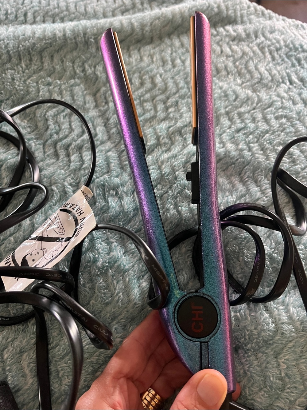 CHI Iridescent Purple-Blue Hair Straightener - Smooth, Fast Styling - Picture 2 of 9